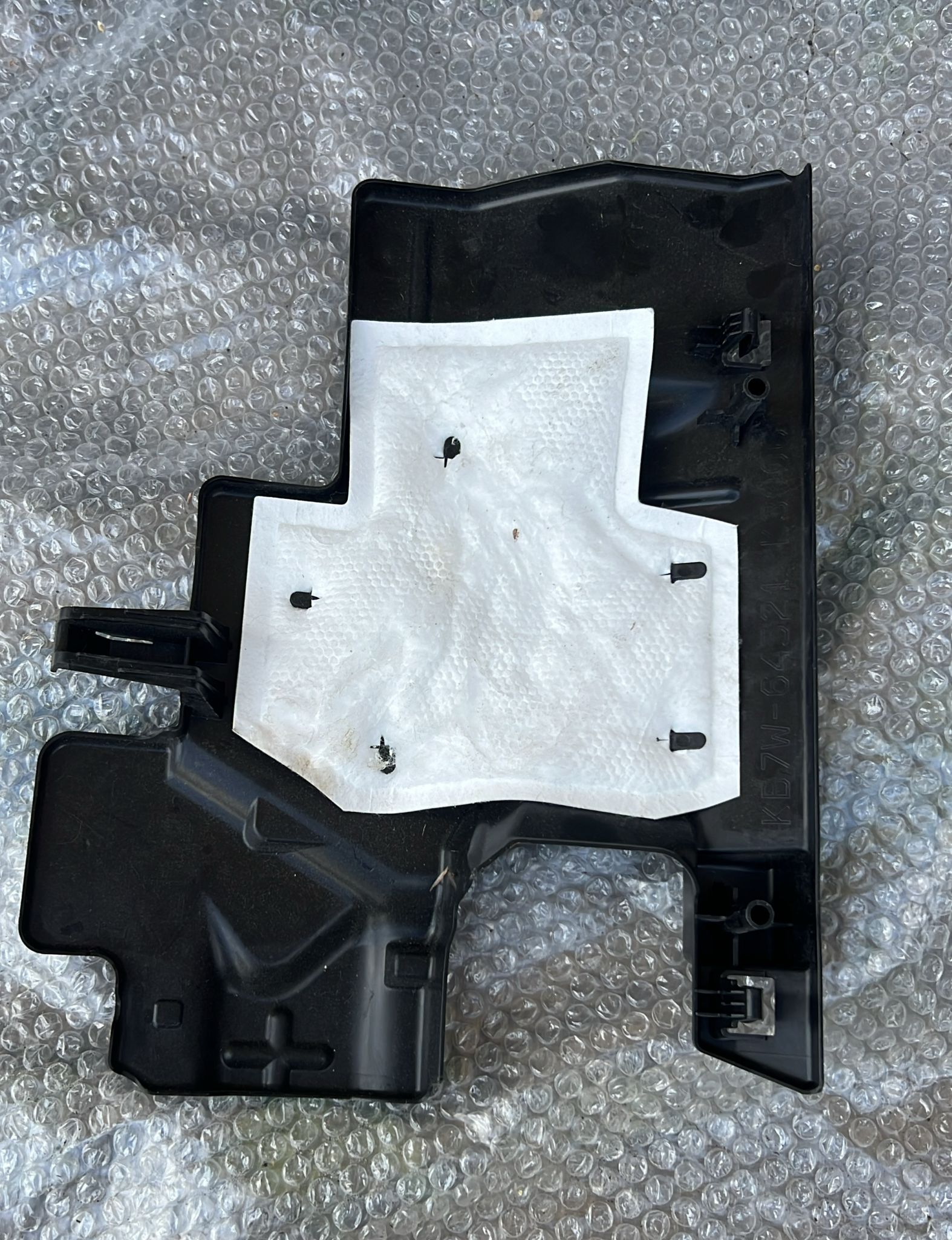 MAZDA KB7W-64521