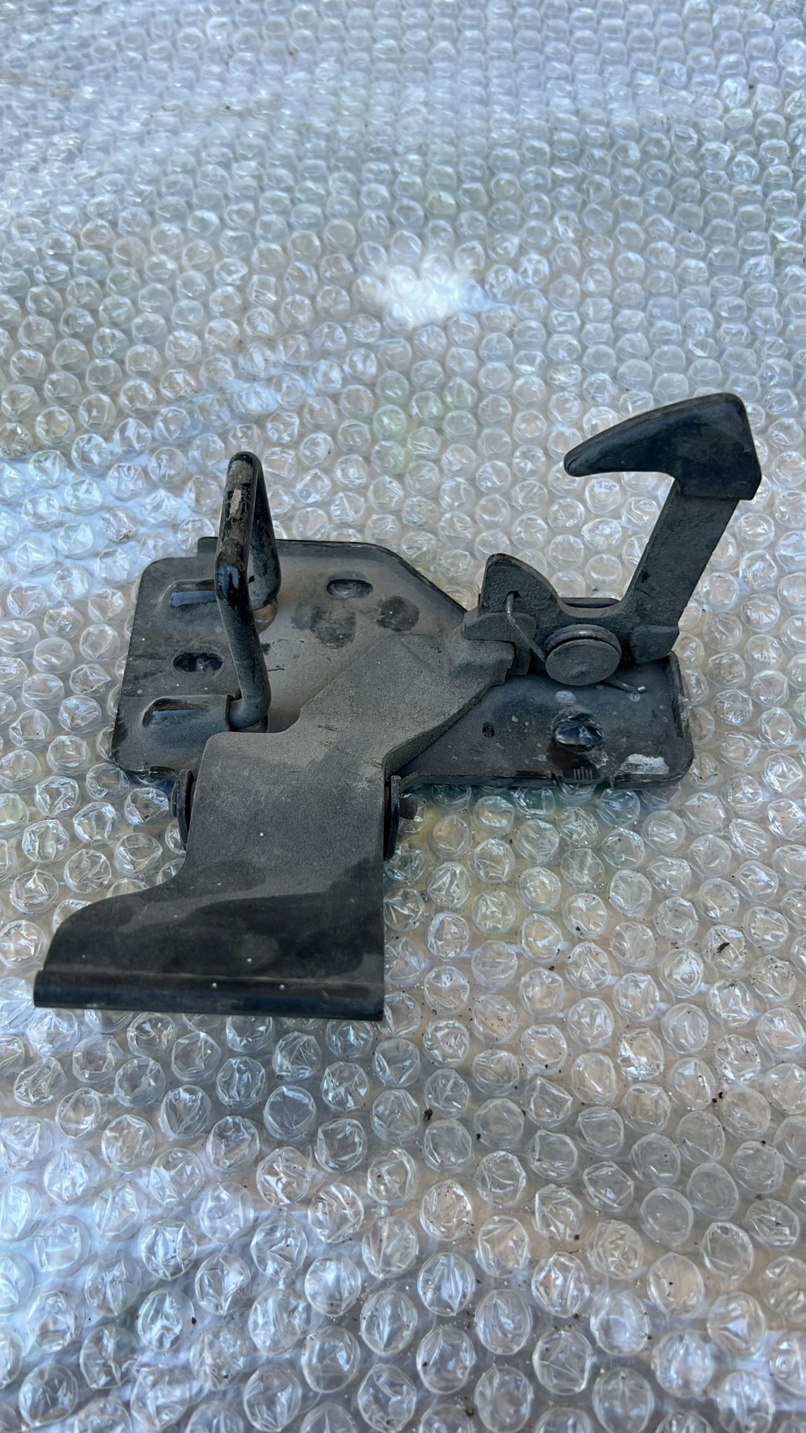 VOLKSWAGEN 7H0 823 480A