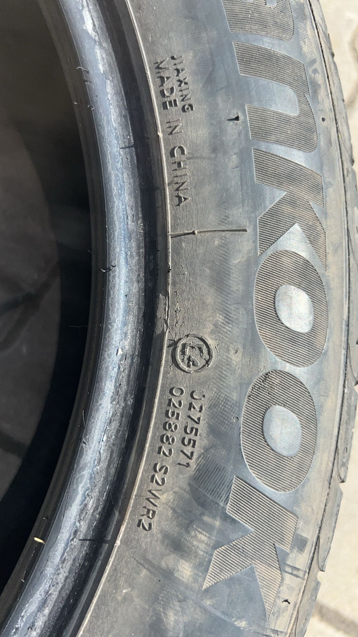 HANKOOK 235/50r19 99H