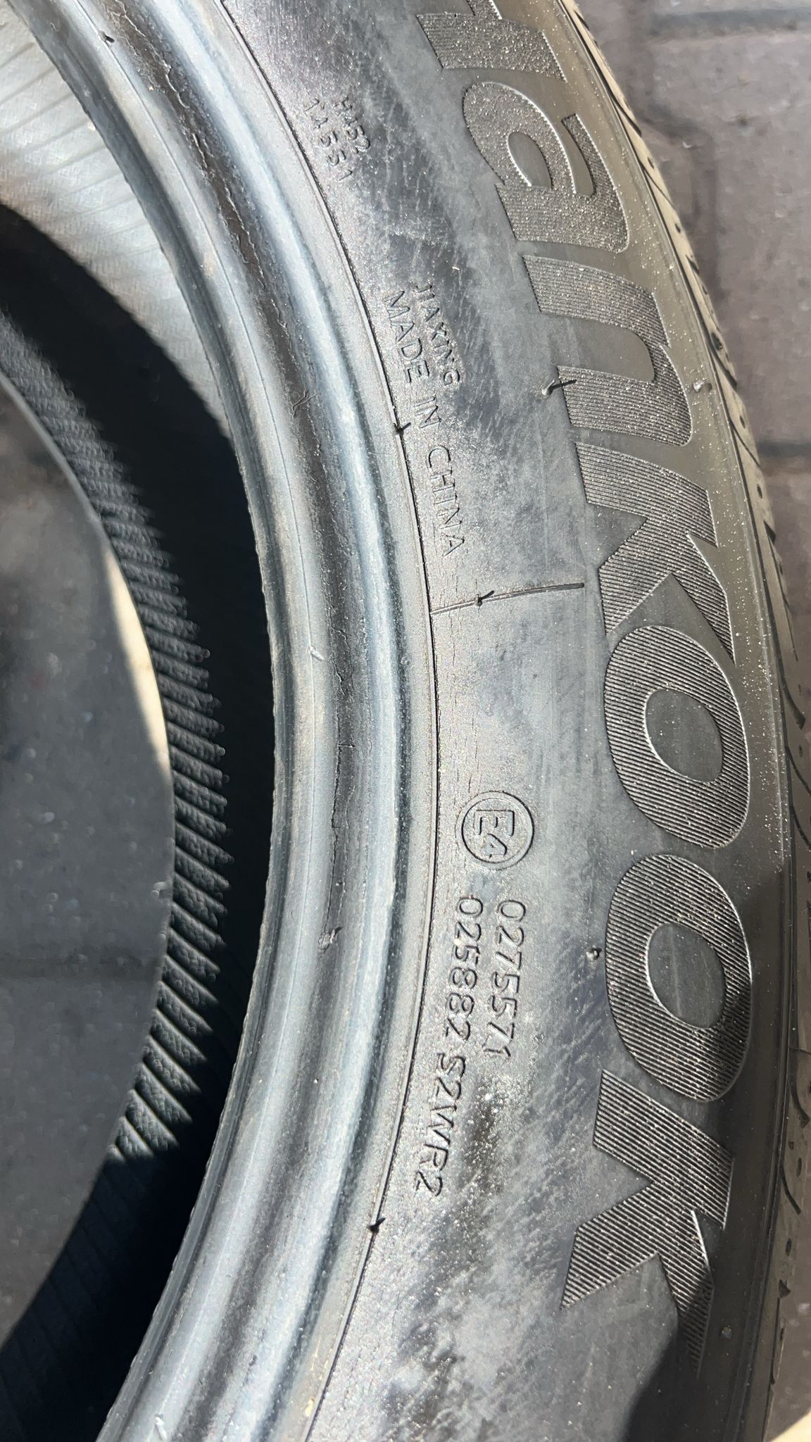 HANKOOK 235/50r19 99H