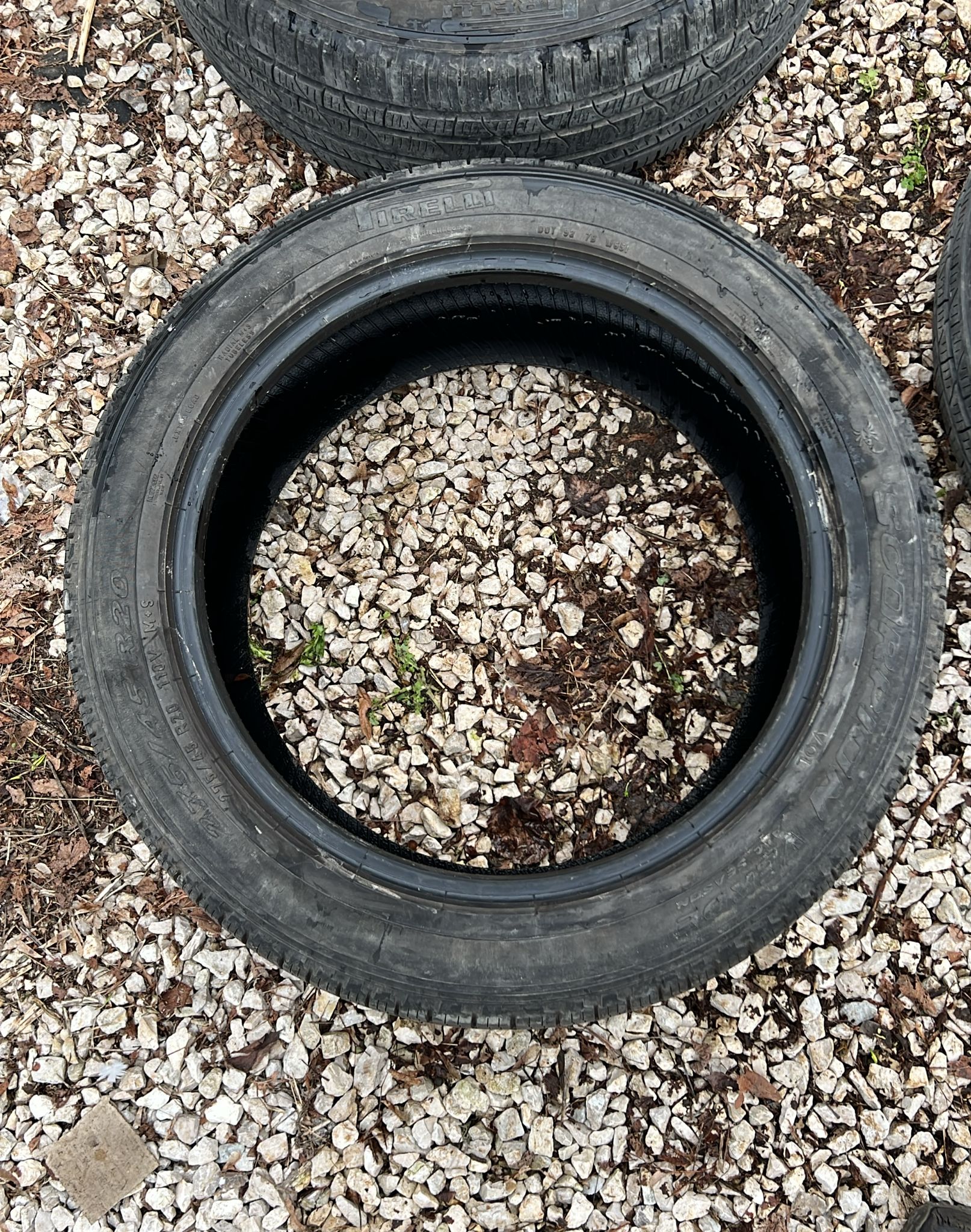 PIRELLI SCORPION 275/45 R20