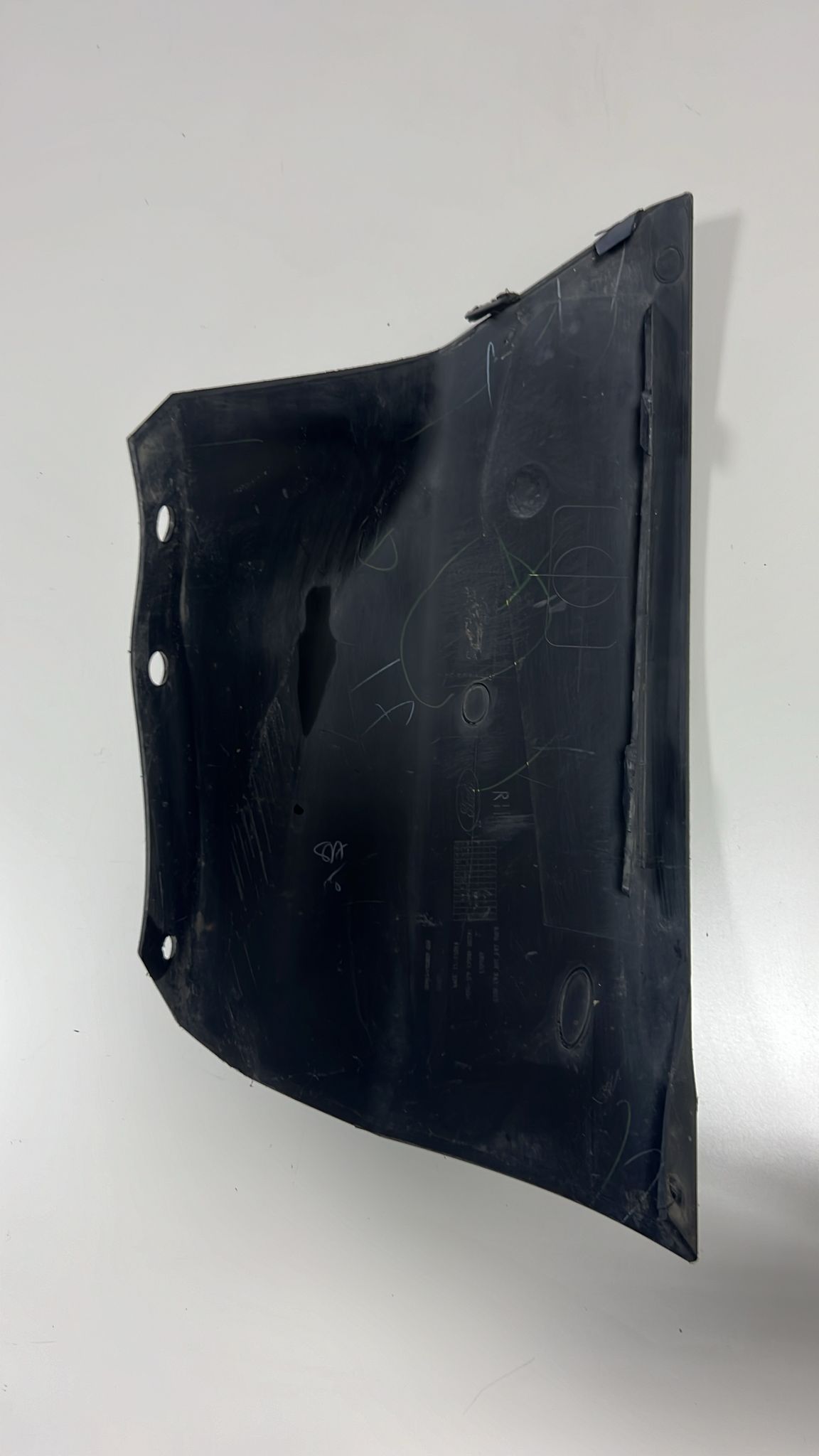 FORD RH GN15-17D957-D