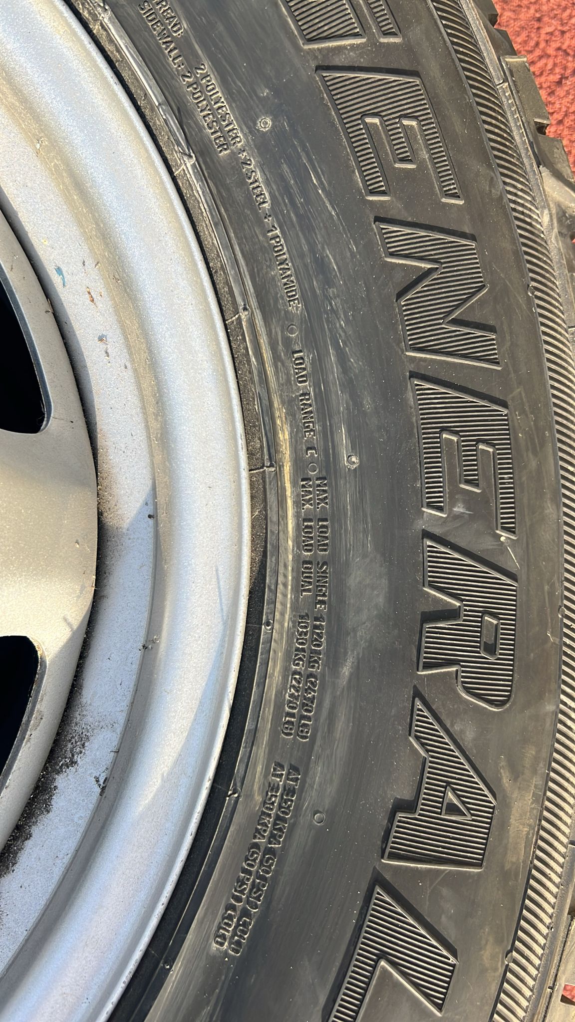 General 265 /70R17 112/109 S rok 2021