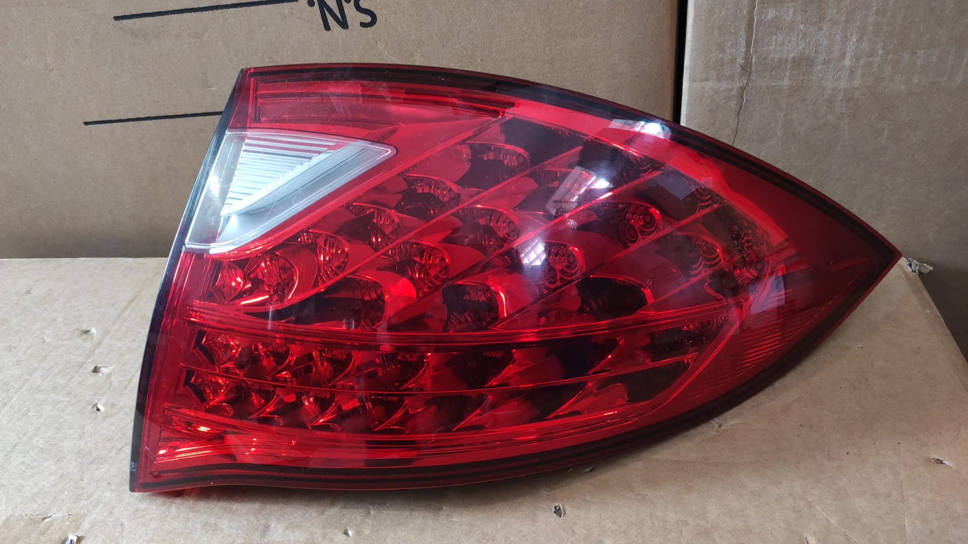 Porsche 7P5945096