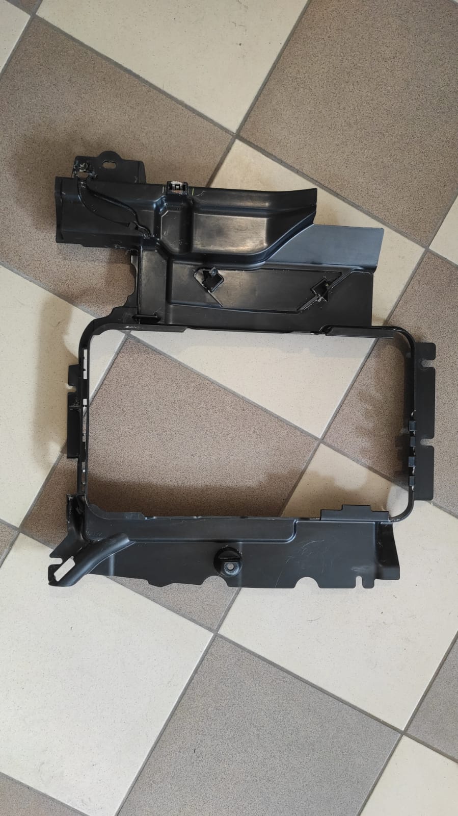 Mercedes A1666800804