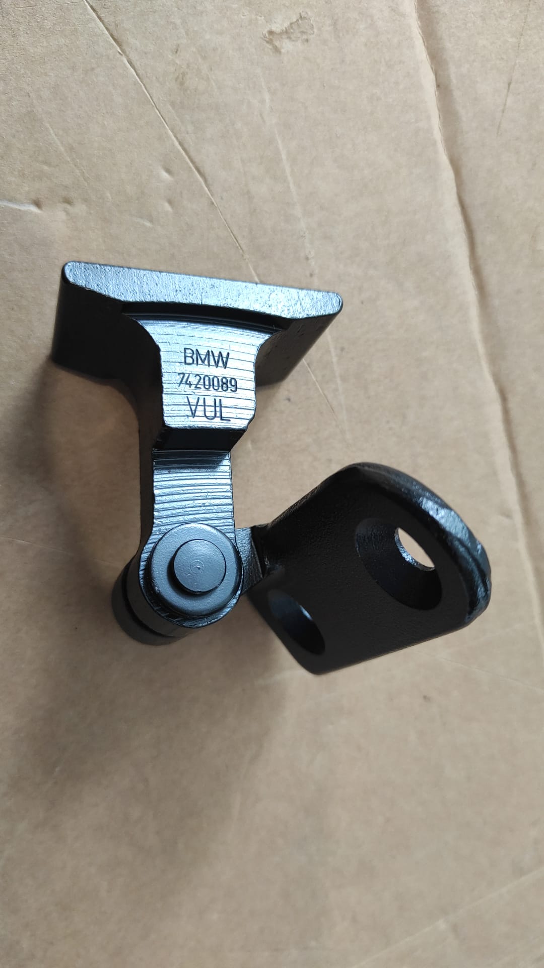 BMW 7420089