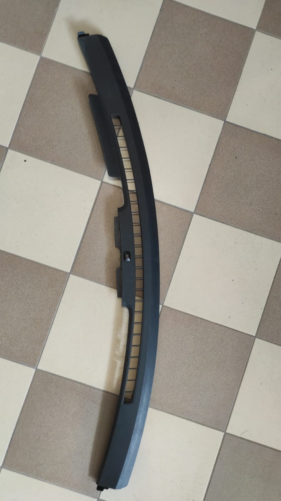 FORD FR3B-63046B62-A